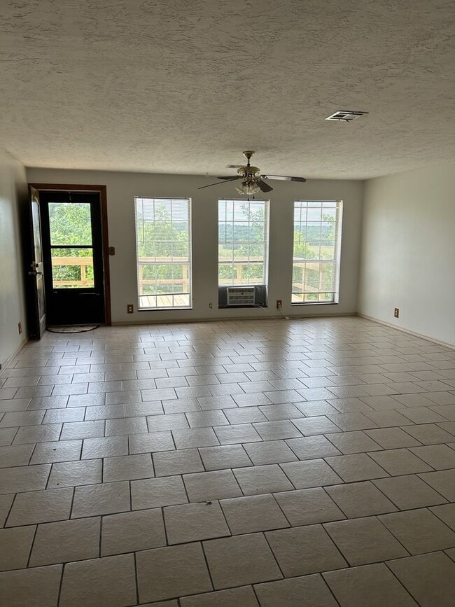 Building Photo - You Won't Believe the View!  2BR/2BA House...