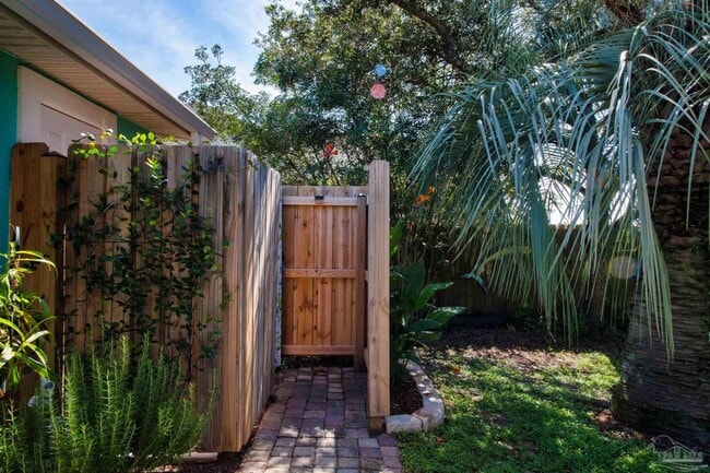 Building Photo - 8905 Binnacle Ct