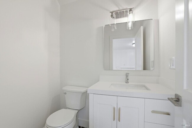 Building Photo - 172 Bella Vista Ave