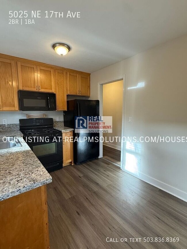 Building Photo - 5025 NE 17th Ave