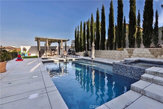 Building Photo - 13083 Via Tuscany