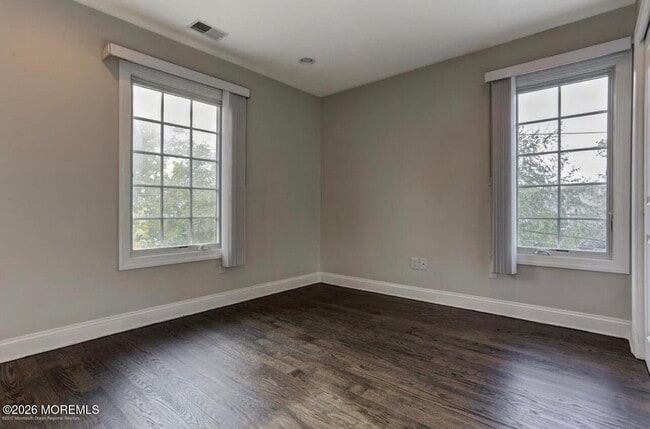 Building Photo - 1-3 Church St