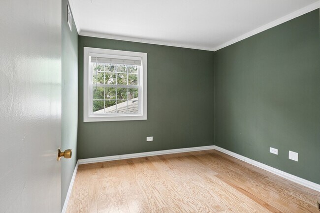 Building Photo - 1229 Nova Ct