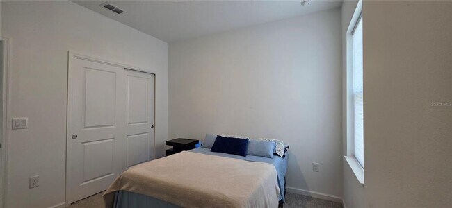 Building Photo - 299 Bottle Brush Dr