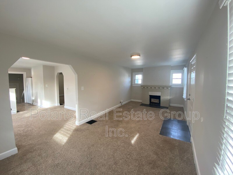 Building Photo - 1102 N Emerson Ave