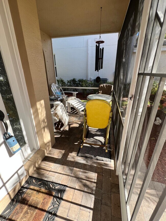 Building Photo - 217 Berenger Walk