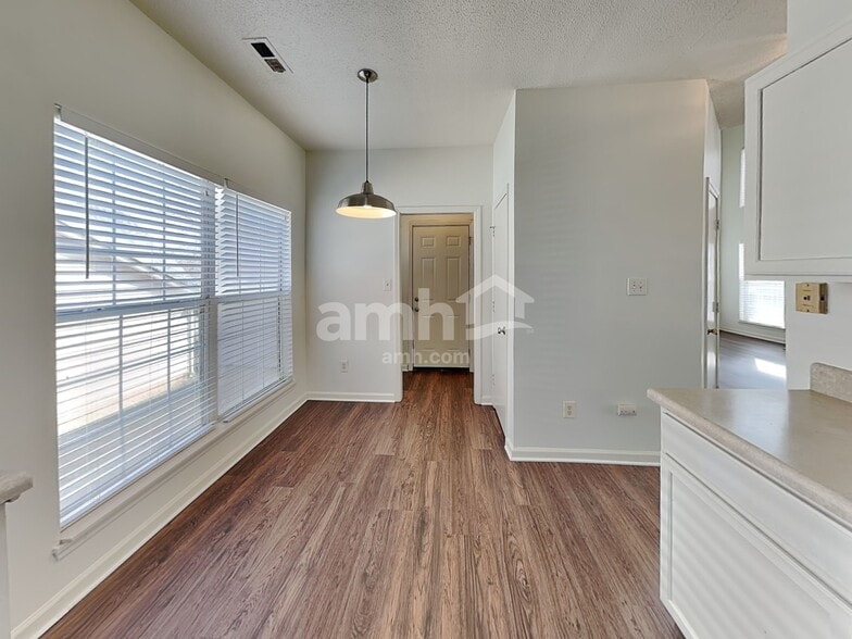 Building Photo - 9032 Little Hampton Pl