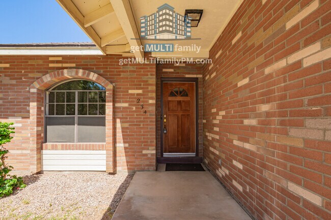 Building Photo - 234 N Heritage Dr