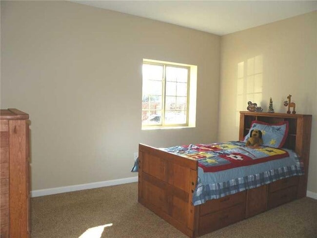 Building Photo - 6450 Pleasant St