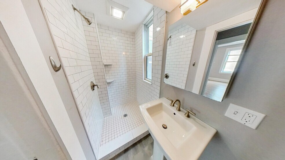 Building Photo - 30 Ward St