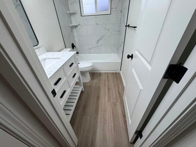 Building Photo - 2118 N Glenn Ave