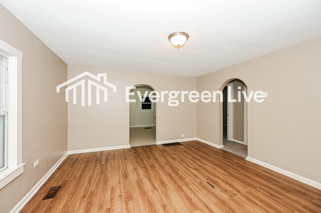 Building Photo - 3227 Struble Rd