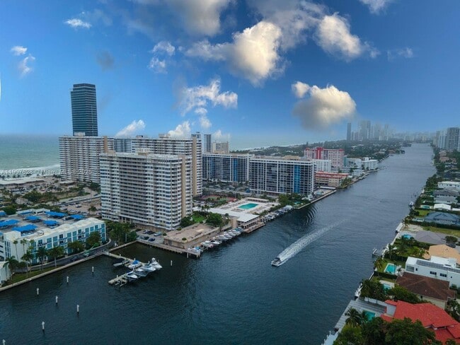 Building Photo - 1965 S Ocean Dr