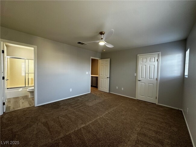 Building Photo - 2649 Heathrow St