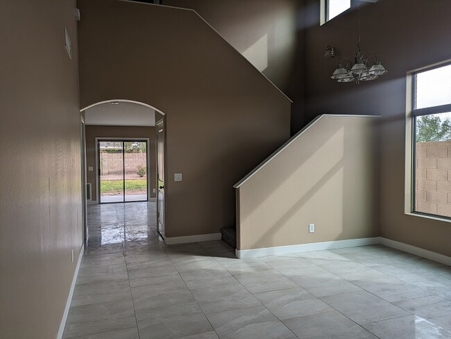 Building Photo - 21023 N Mac Neil St