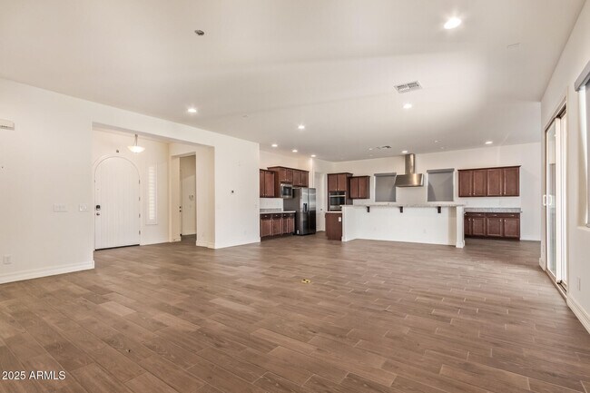 Building Photo - 2065 E Gemini Pl