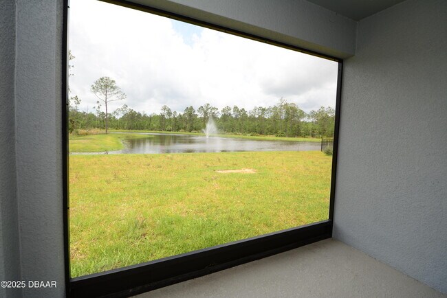 Building Photo - 285 Sunset Point Dr