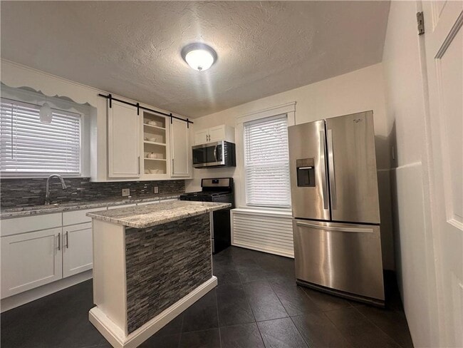 Building Photo - 31 Ceres St