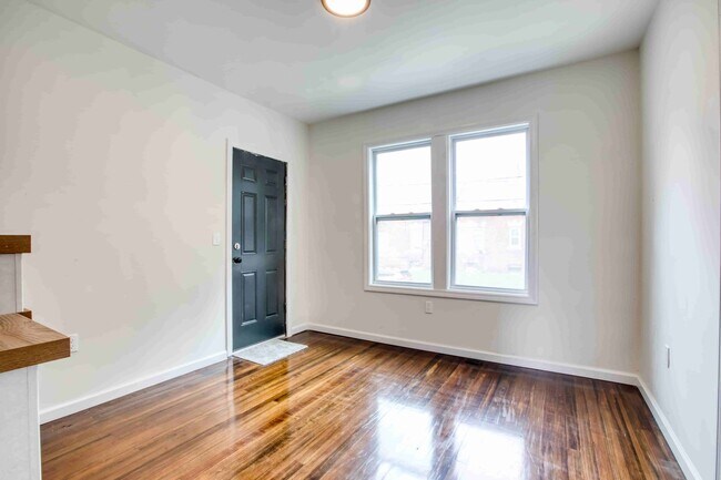 Building Photo - 49-51 Kibbe St - Unit 202