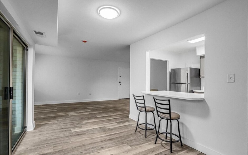 Building Photo - 12311 Braxfield Ct