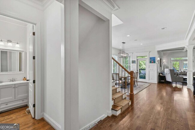 Building Photo - 306 Peachtree Ave NE