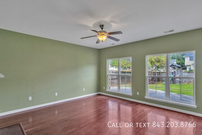 Building Photo - 512 Chaff Ln