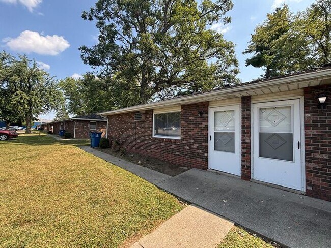 Building Photo - One-bedroom apartment located near Honey Creek Mall and restaurants