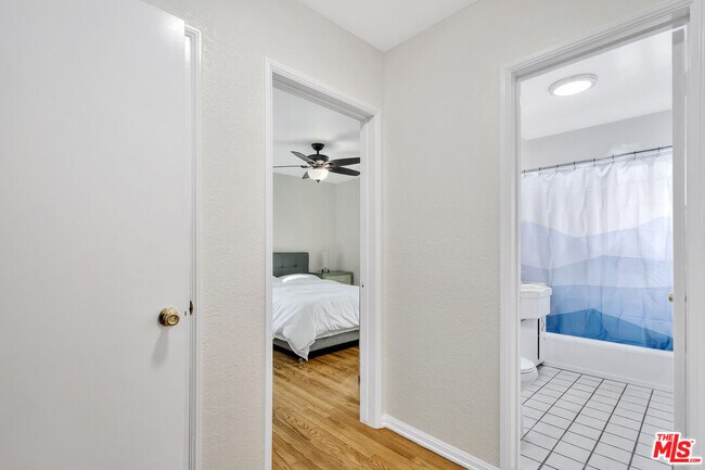 Building Photo - 3559 Sawtelle Blvd