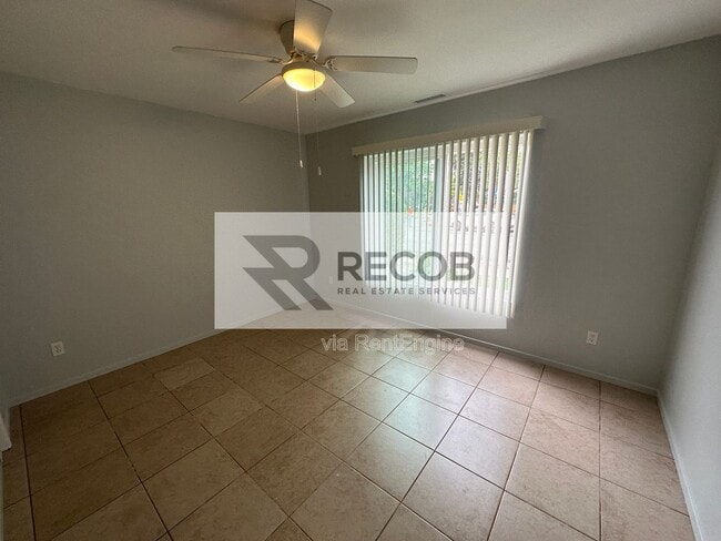 Building Photo - 4859 Campanile Dr