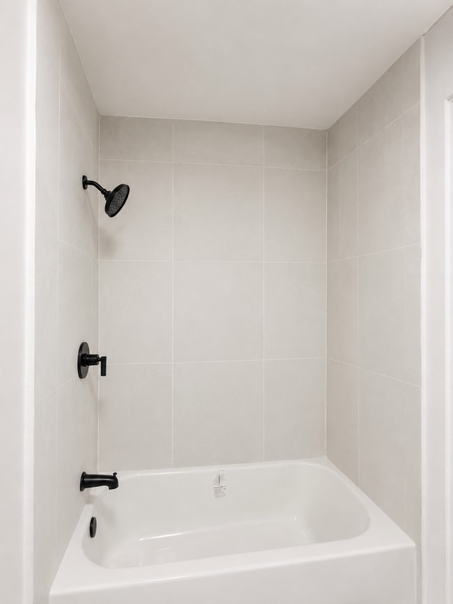 Building Photo - Recently Remodeled Home for Rent!