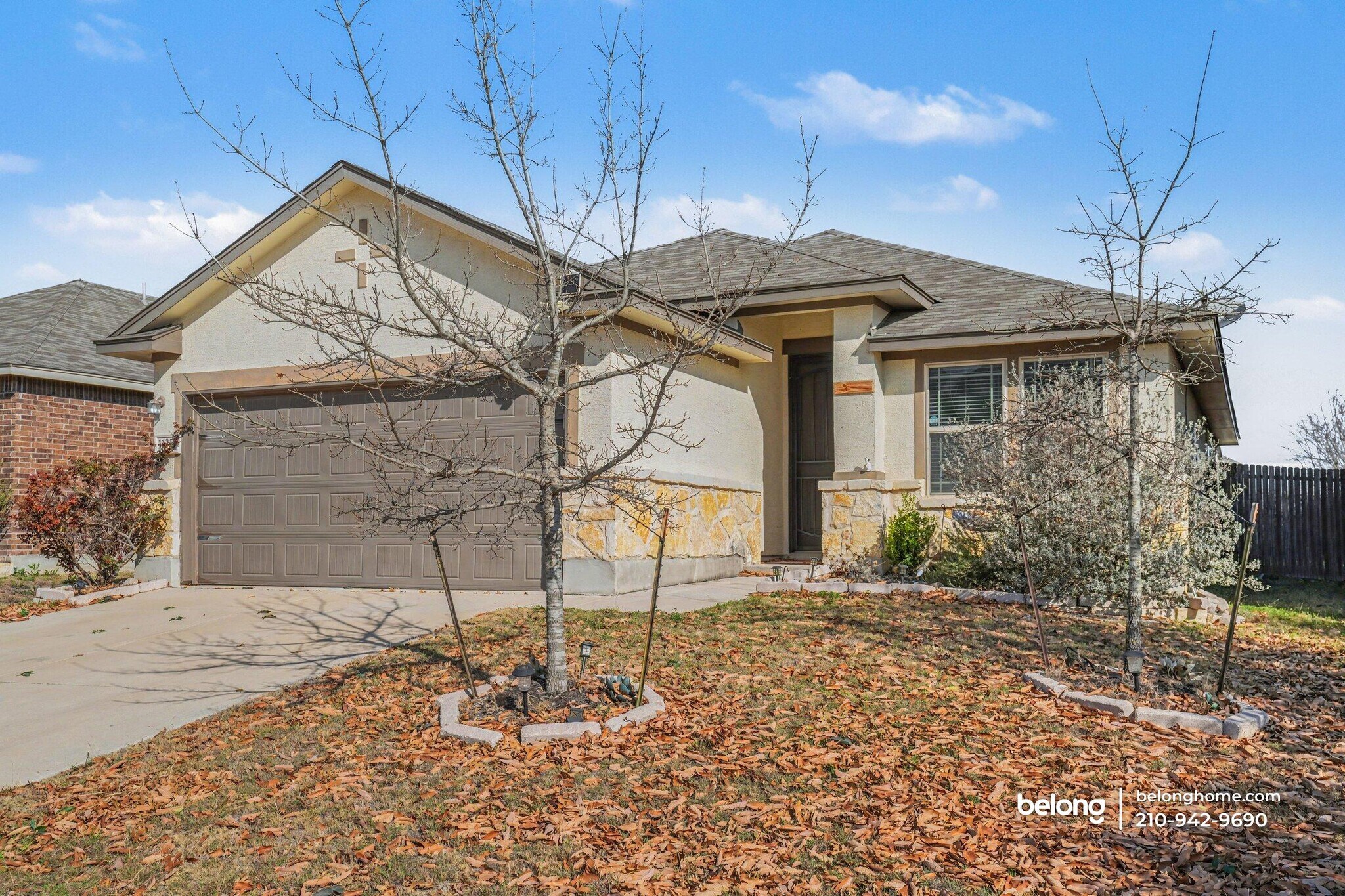 Building Photo - 11311 Silver Rose