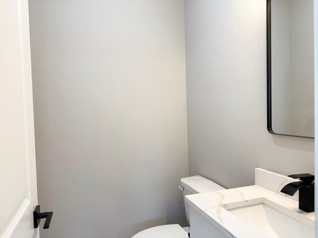 Building Photo - 2615 Liguria Ln
