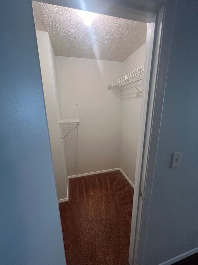 Building Photo - Beautiful 2 bedroom 2.5 bath townhome in Snellville!