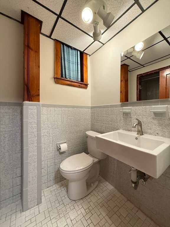 Building Photo - 115 Grove St