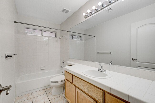 Building Photo - 8621 Sierra Cima Ln