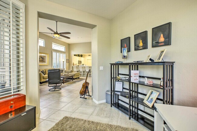 Building Photo - 7152 E Canyon Wren Cir
