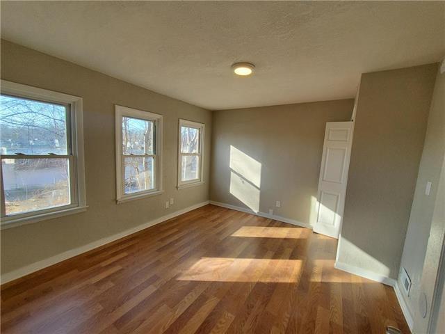 Building Photo - 3841 Roberts St