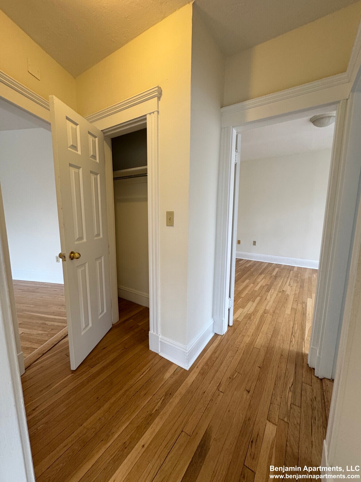 Building Photo - 5 Chauncy St