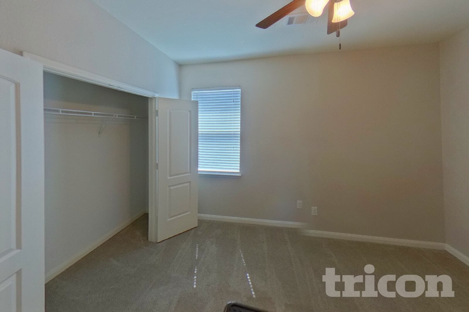 Building Photo - 2312 Redbud Dr