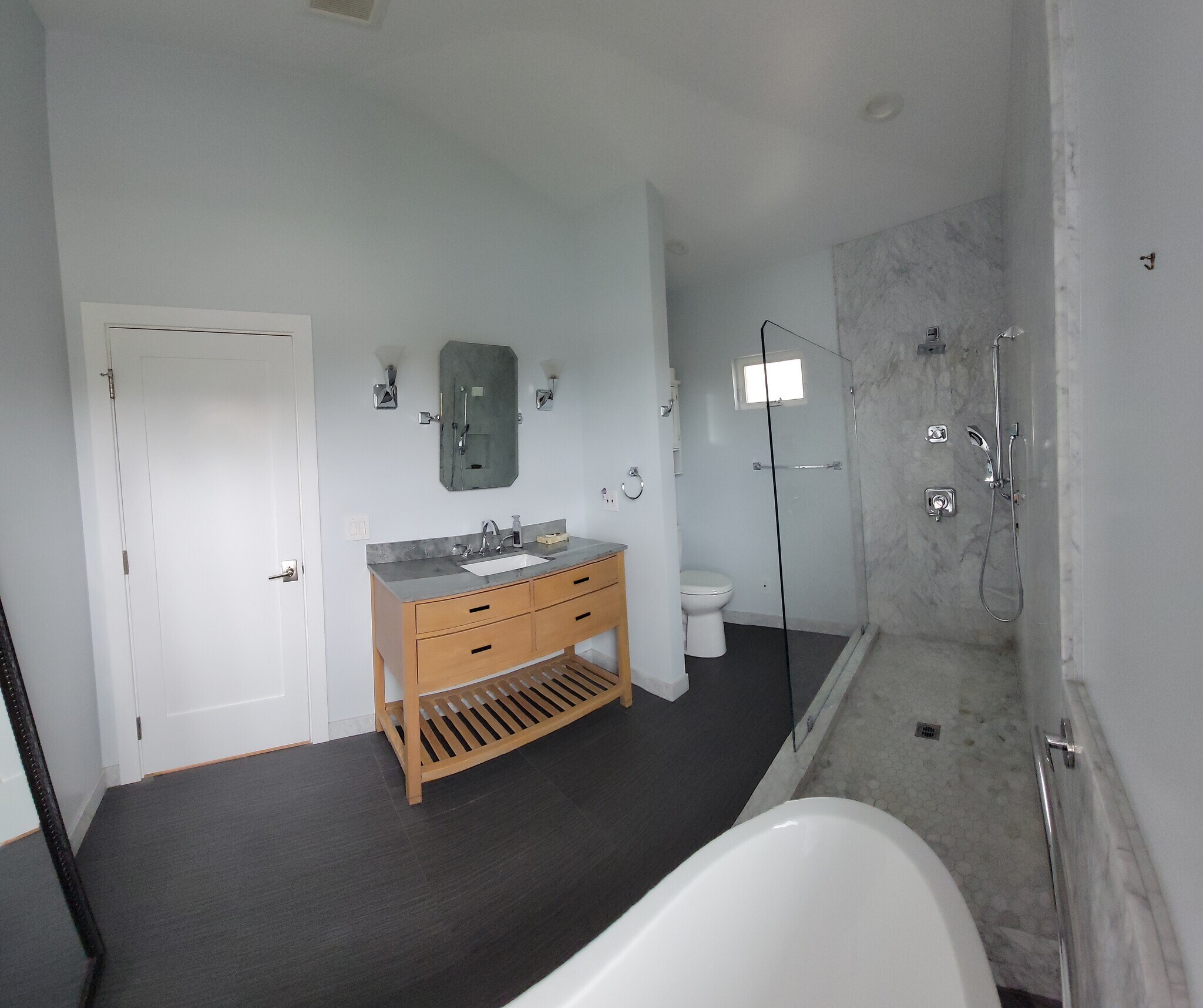 Building Photo - 410 Miramar Dr