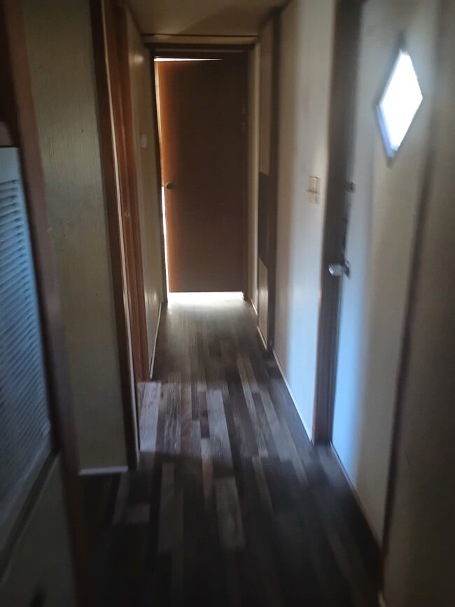 Building Photo - 4-144 Basden Rd