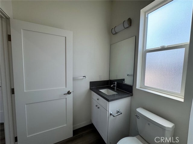 Building Photo - 209 N Serrano Ave