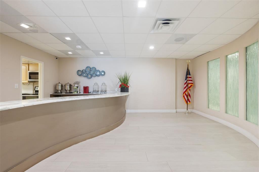 Building Photo - 3500 Galt Ocean Dr