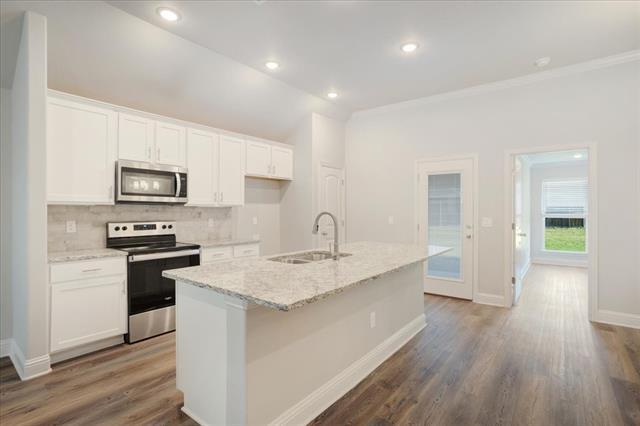 Building Photo - 2111 Wyldewood Wy