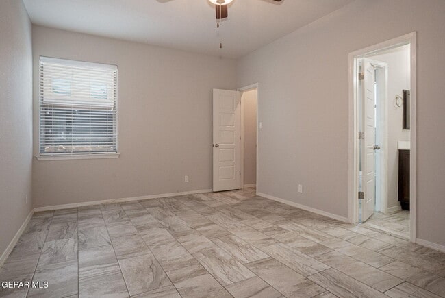 Building Photo - 11140 Catherine Slutter Ln