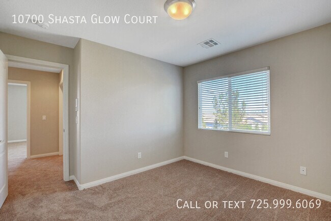Building Photo - 10700 Shasta Glow Ct