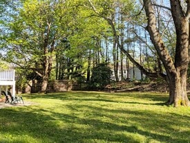 Building Photo - 43 Linwood St