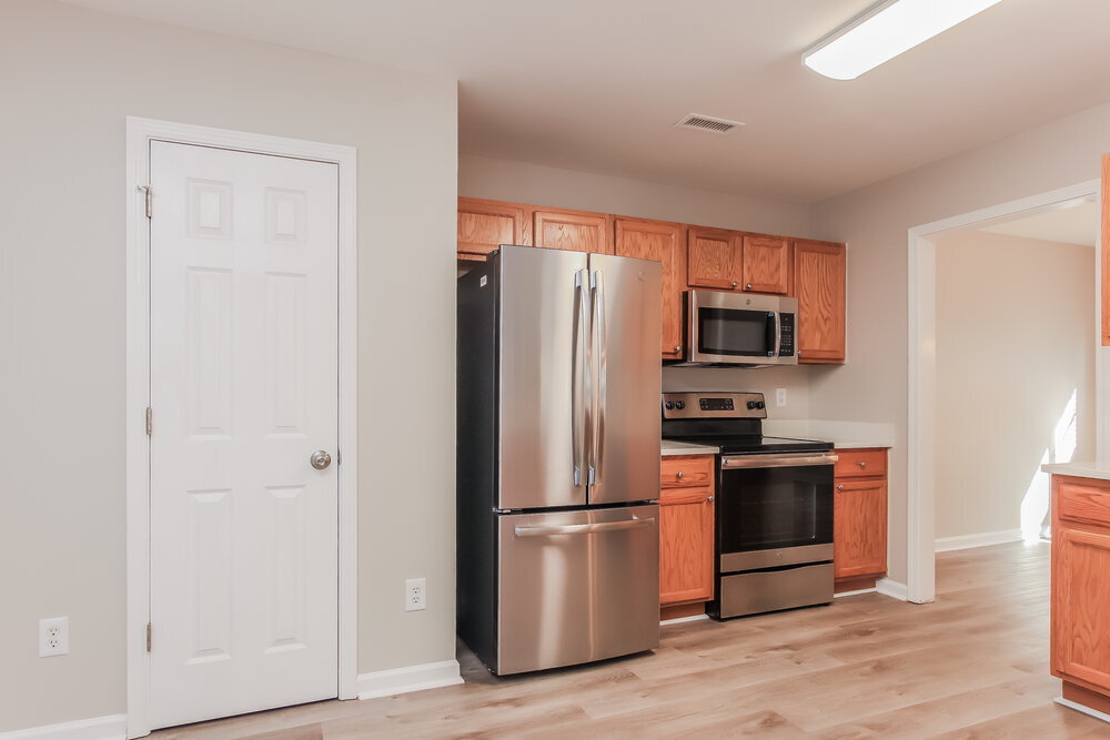 Building Photo - 1549 Pebble Ridge Dr