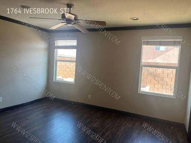 Building Photo - 1764 E Ivesbrook St