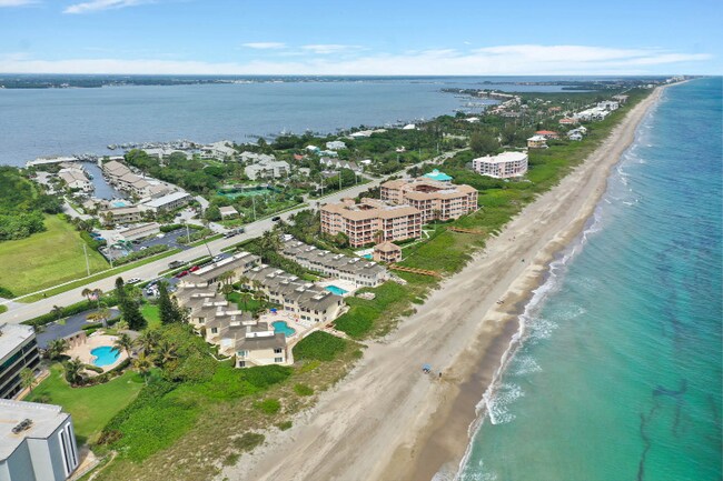 Building Photo - 1456 NE Ocean Blvd